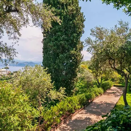 Villa Pegli Sea View Apartment *